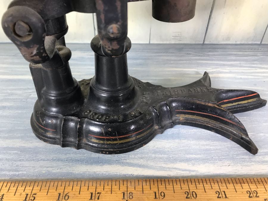Vintage Fairbanks Cast Iron Postal Scale With Brass Pan Marked Property Of U.S. Post Office 4lbs With Toe Crow's Foot Pinstripe Paint Design At Base [Photo 2]