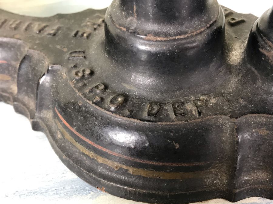 Vintage Fairbanks Cast Iron Postal Scale With Brass Pan Marked Property Of U.S. Post Office 4lbs With Toe Crow's Foot Pinstripe Paint Design At Base [Photo 11]