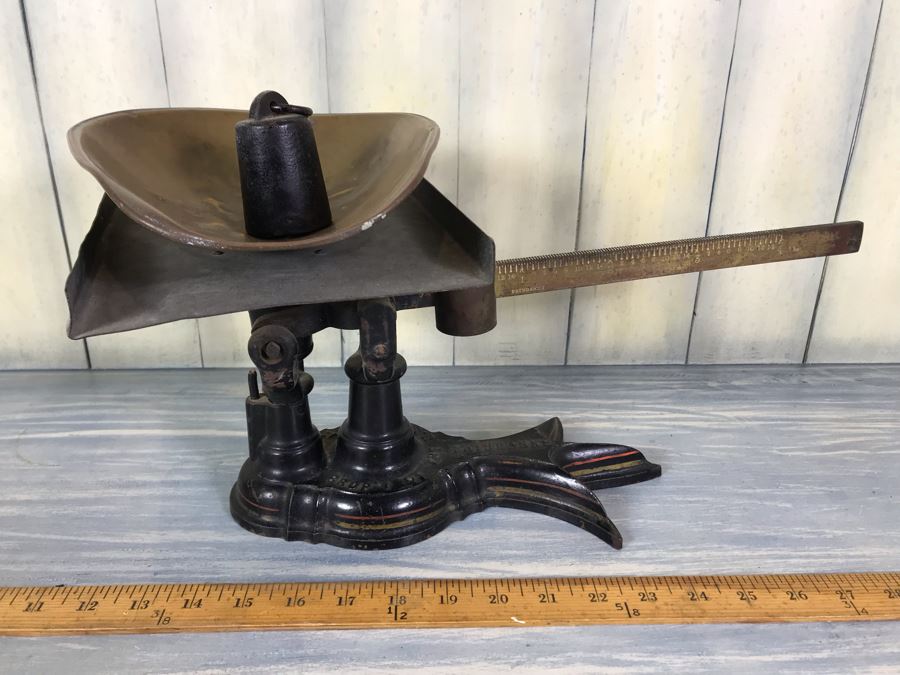 Vintage Fairbanks Cast Iron Postal Scale With Brass Pan Marked Property Of U.S. Post Office 4lbs With Toe Crow's Foot Pinstripe Paint Design At Base [Photo 1]