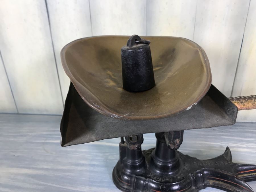 Vintage Fairbanks Cast Iron Postal Scale With Brass Pan Marked Property Of U.S. Post Office 4lbs With Toe Crow's Foot Pinstripe Paint Design At Base [Photo 8]