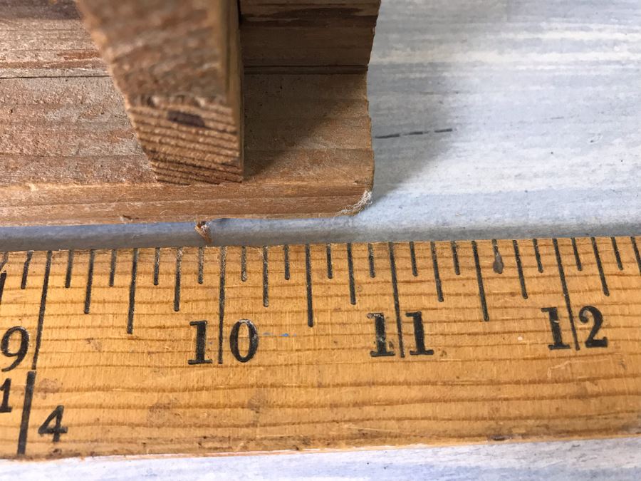 Vintage Log Cabin Style Birdhouse 8'W X 11'D X 15'H [Photo 9]