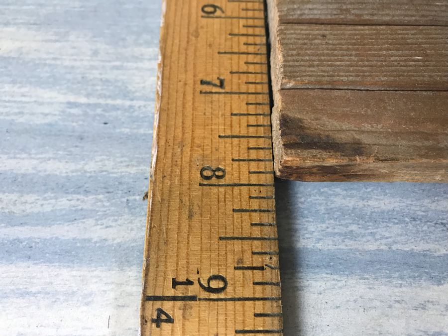 Vintage Log Cabin Style Birdhouse 8'W X 11'D X 15'H [Photo 10]