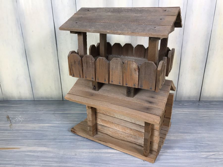 Vintage Log Cabin Style Birdhouse 8'W X 11'D X 15'H [Photo 7]