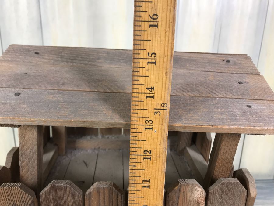 Vintage Log Cabin Style Birdhouse 8'W X 11'D X 15'H [Photo 8]