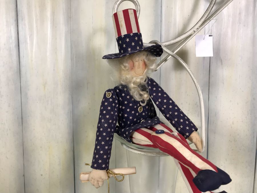 New Metal Bird Motif Wall Bracket With Hanging Bell Glass Flower Pot And Uncle Sam Doll [Photo 3]