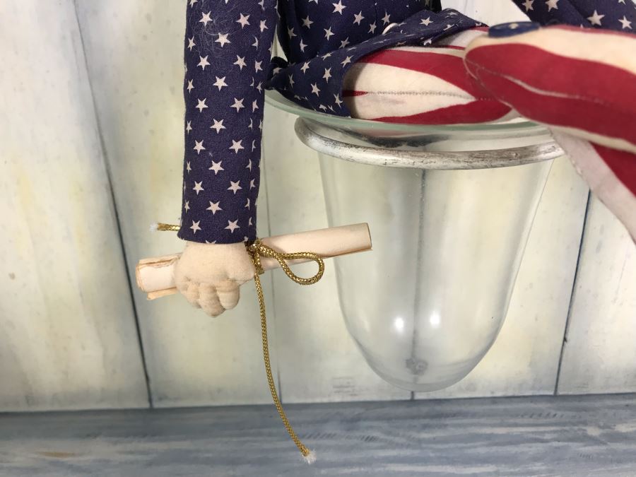 New Metal Bird Motif Wall Bracket With Hanging Bell Glass Flower Pot And Uncle Sam Doll [Photo 5]