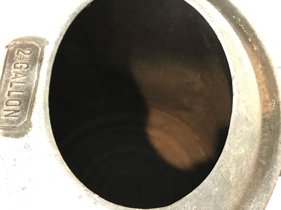 Vintage 2 Gallon Galvanized Metal Watering Can 17'H X  [Photo 5]