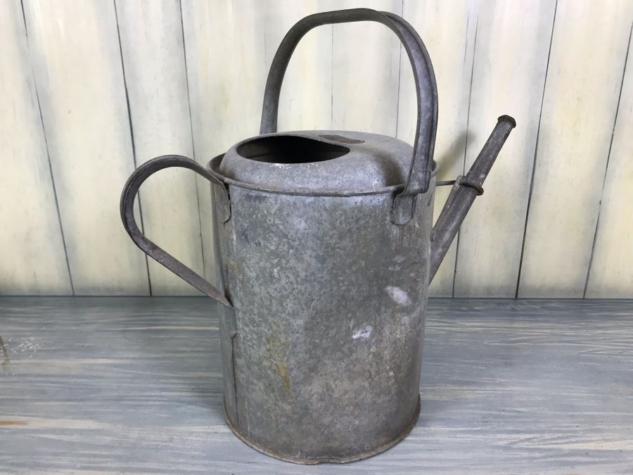 Vintage 2 Gallon Galvanized Metal Watering Can 17'H X  [Photo 10]