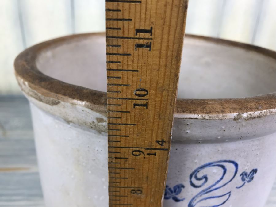 Vintage 2 Gallon Western Stoneware Co Crock Pot 10'H X 9'W Slight Chip At Base - See Photos [Photo 11]