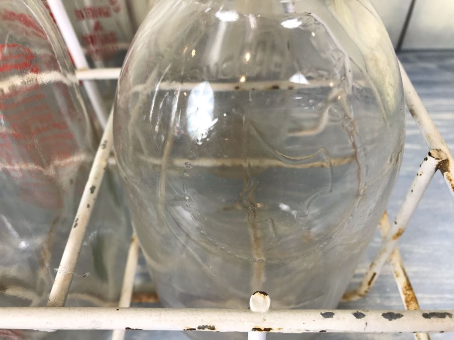 Vintage Metal Glass Milk Bottle Carrier With Handle And (6) Vintage Glass Milk Bottles [Photo 7]