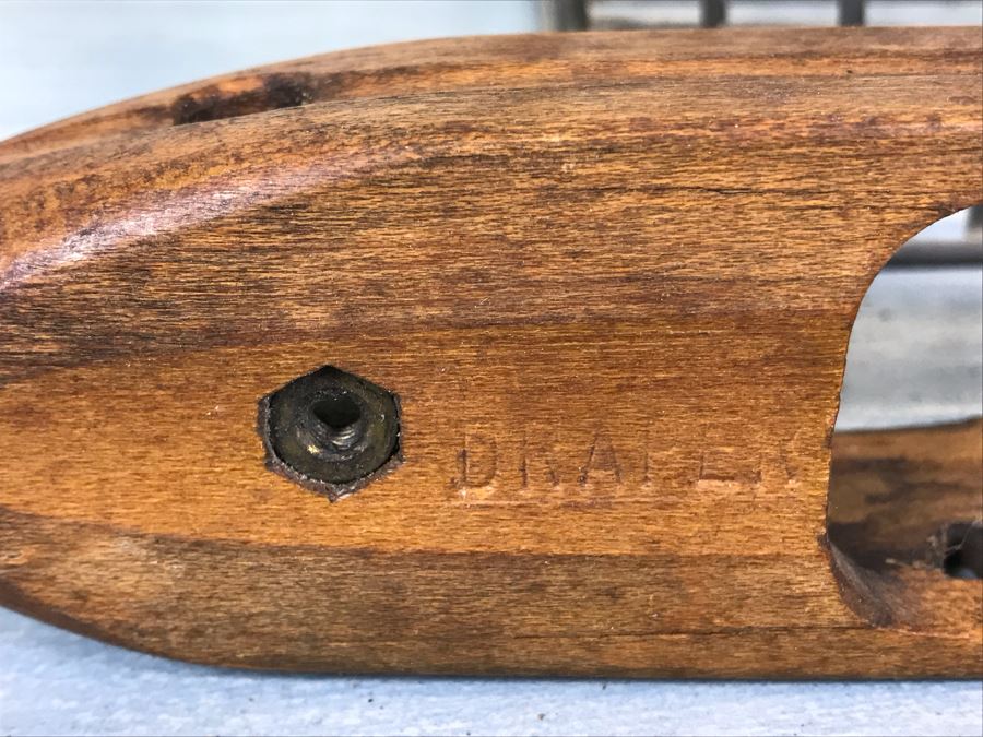 Vintage Metal Square Egg Basket And Vintage Wooden Shuttle Textile Weaving Loom By Draper 10336 [Photo 4]