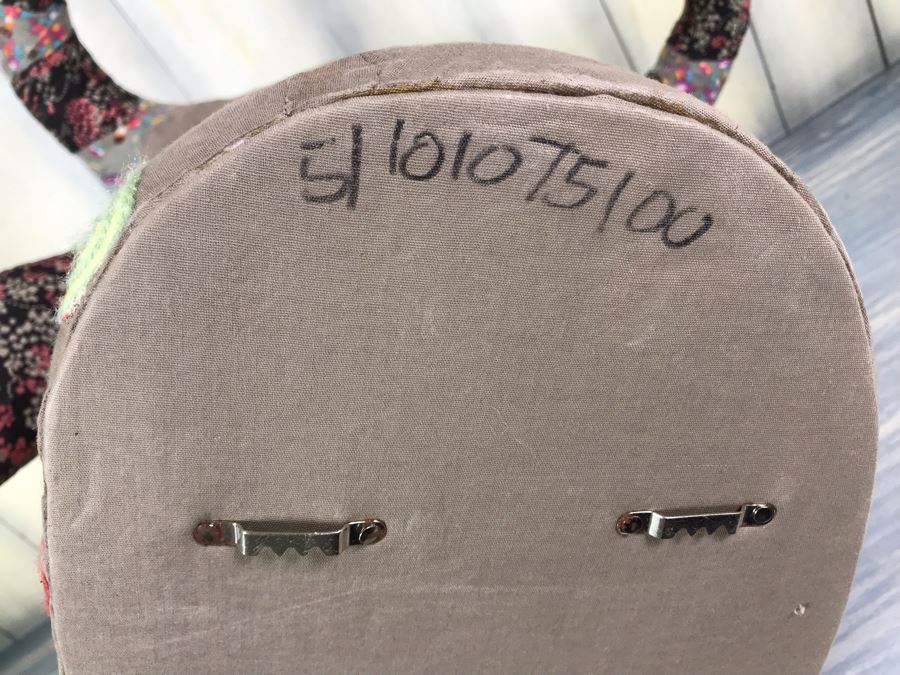 Eclectic Embroidered Quilted Bulls Head Wall Decor 23'H X 15'W [Photo 18]