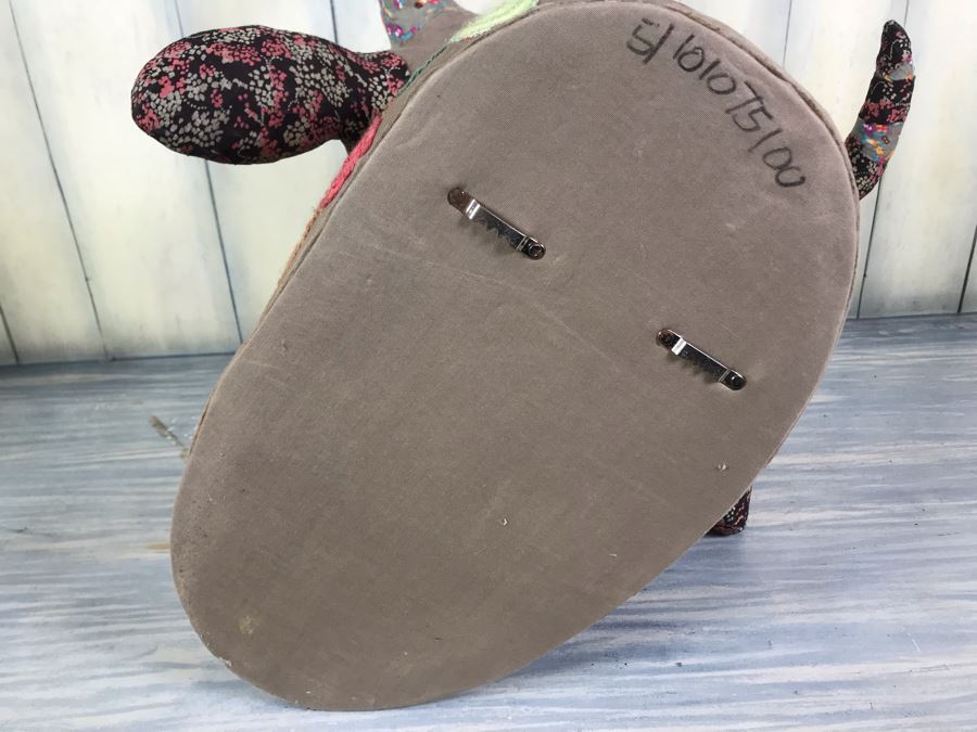 Eclectic Embroidered Quilted Bulls Head Wall Decor 23'H X 15'W [Photo 17]