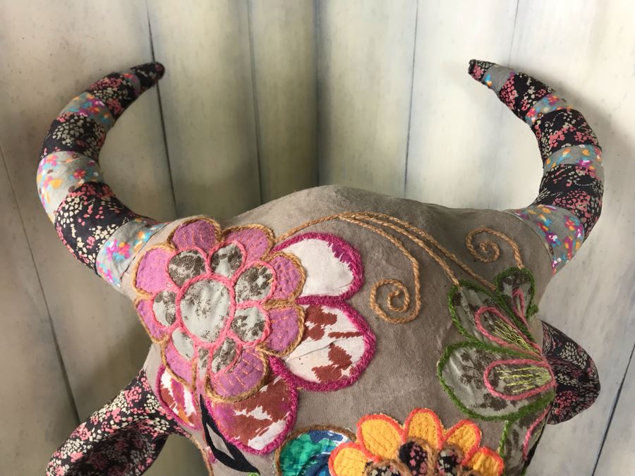 Eclectic Embroidered Quilted Bulls Head Wall Decor 23'H X 15'W [Photo 4]