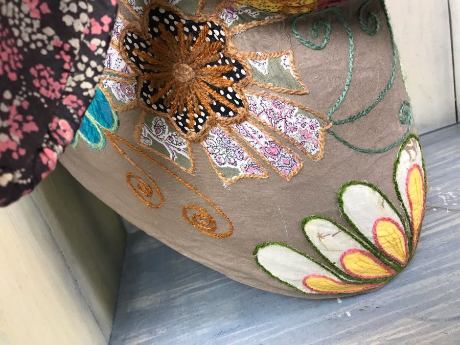 Eclectic Embroidered Quilted Bulls Head Wall Decor 23'H X 15'W [Photo 10]