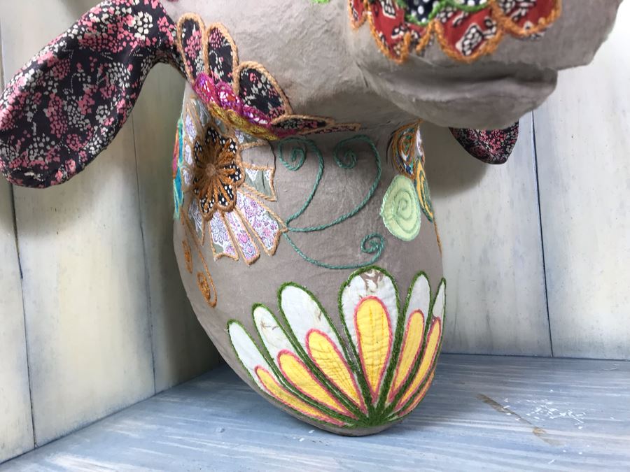 Eclectic Embroidered Quilted Bulls Head Wall Decor 23'H X 15'W [Photo 8]