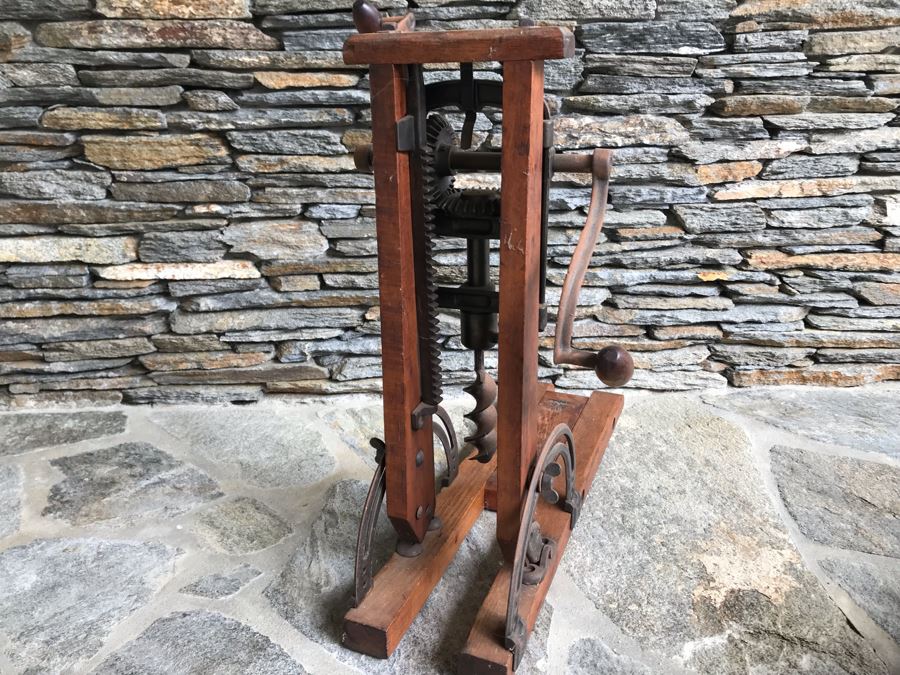 Antique Tool F S Co Adjustable Angle Mechanical Crank Drill Press Wood / Cast Iron Portable [Photo 15]