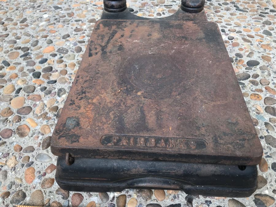Large Antique Fairbanks Industrial Rolling Floor Scale 250lbs Capacity 21'D X 12.5'W X 27'H - May Need Servicing [Photo 4]