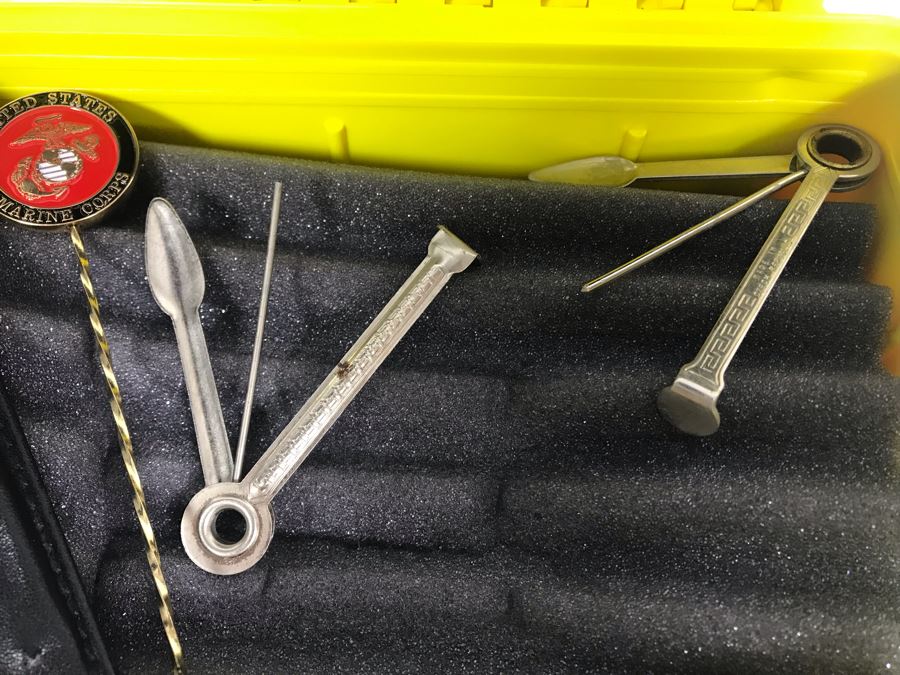 Yellow Cigar Caddy, Leather Liberty Tobacco Cigar Pouch, German Crytal Bleikristall Ashtray, Pair Of Pipe Cleaning Tools, Marines Havana Saver And Box Of Vintage Cigar Box Labels [Photo 16]