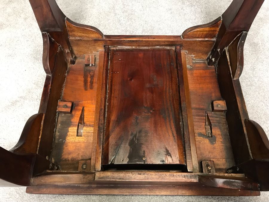 Pair Of Wooden Side Tables With Drawer 1'9.5' X 1'4.5' X 2'7' [Photo 13]