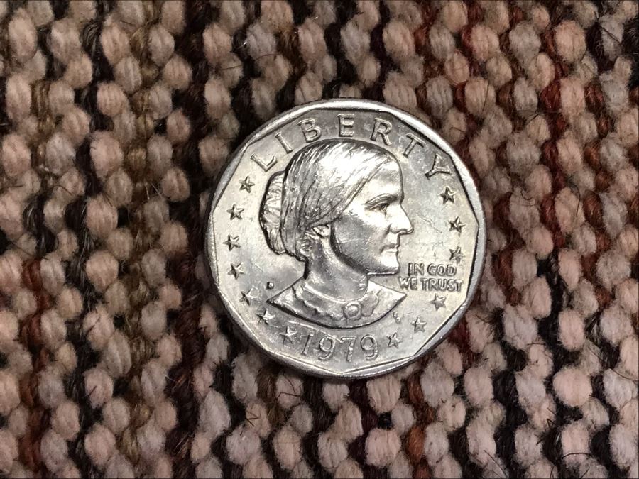 Vintage Hand Knotted Wool Persian Rug Made In Iran 43' X 72' [Photo 11]