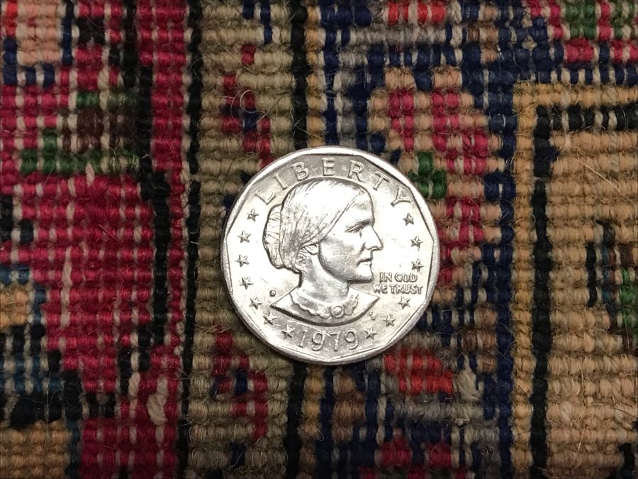 Vintage Hand Knotted Wool Persian Rug 53' X 87' [Photo 14]