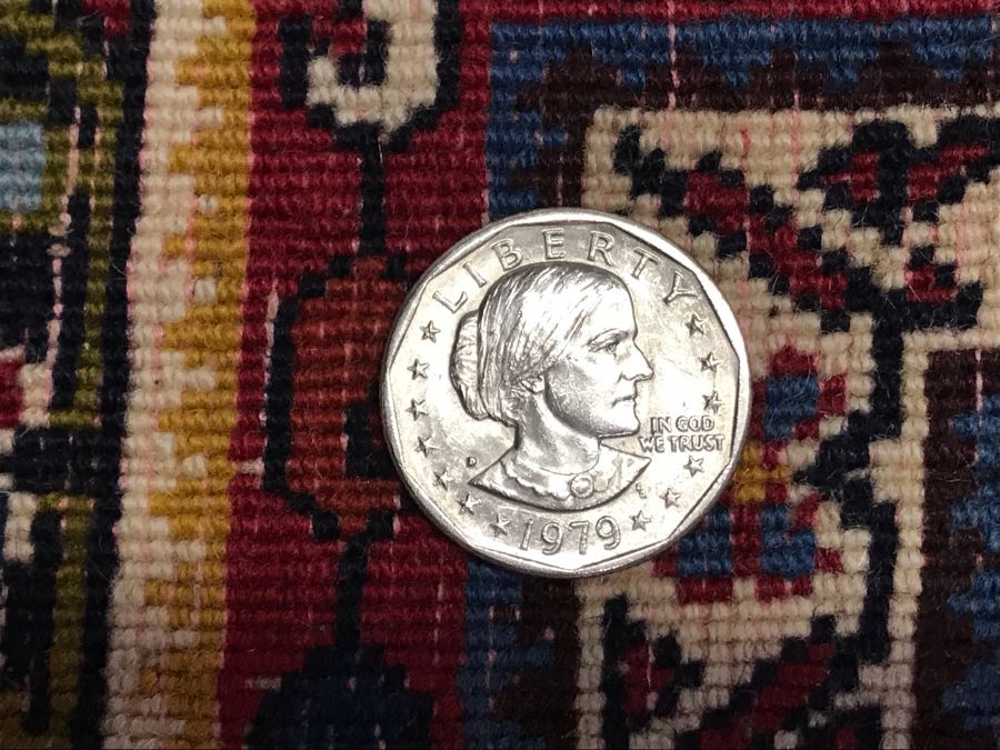 Vintage Hand Knotted Wool Persian Rug 41' X 61' [Photo 12]