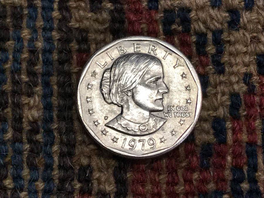 Vintage Hand Knotted Wool Persian Rug 48' X 89' [Photo 12]