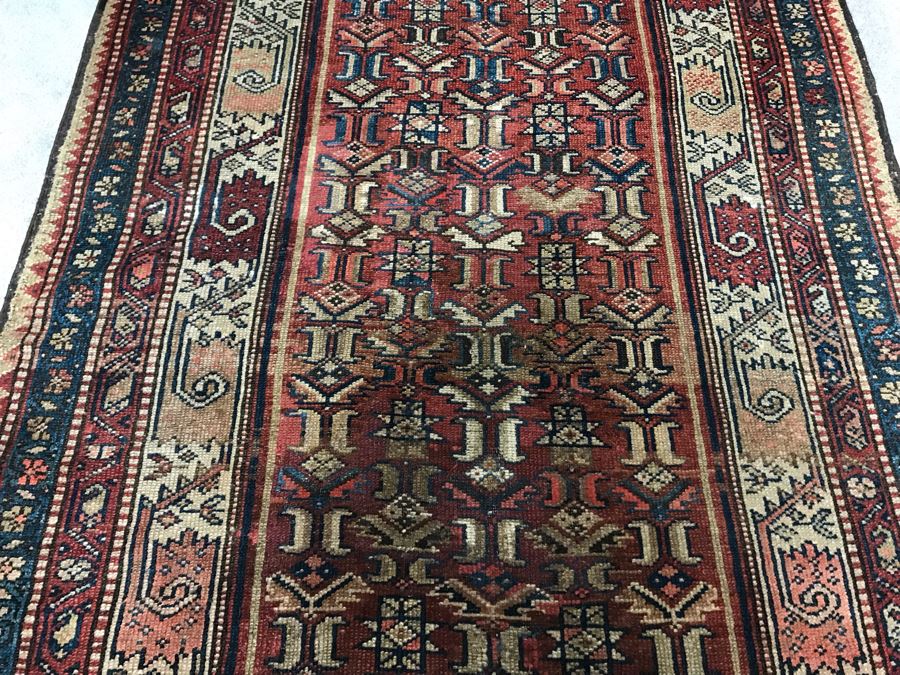 Vintage Hand Knotted Wool Persian Rug 48' X 89' [Photo 7]