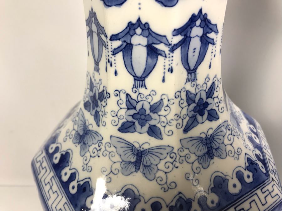 Pair Of Contemporary Chinese Blue And White Vases 14'H [Photo 3]