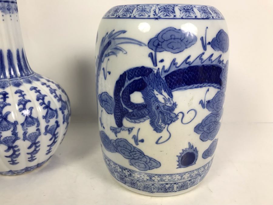 Pair Of Contemporary Chinese Blue And White Vases Dragon Serpent Design [Photo 6]