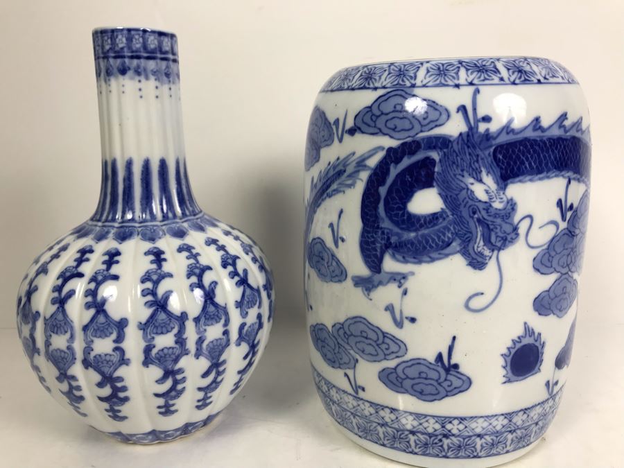 Pair Of Contemporary Chinese Blue And White Vases Dragon Serpent Design [Photo 1]