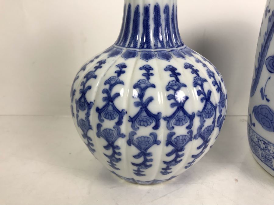 Pair Of Contemporary Chinese Blue And White Vases Dragon Serpent Design [Photo 13]