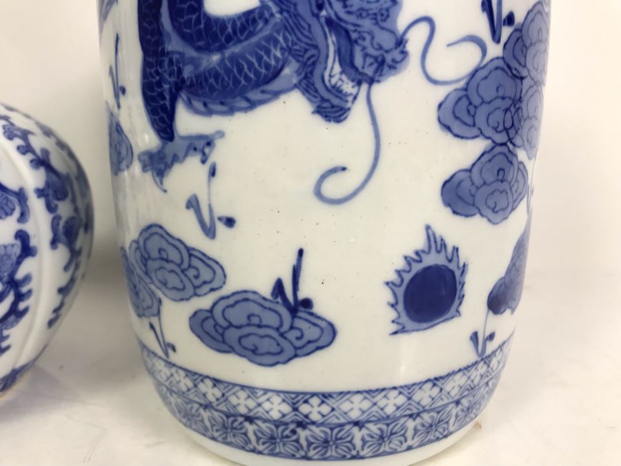 Pair Of Contemporary Chinese Blue And White Vases Dragon Serpent Design [Photo 4]