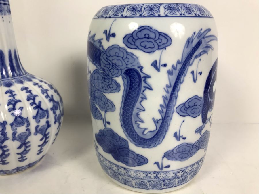 Pair Of Contemporary Chinese Blue And White Vases Dragon Serpent Design [Photo 5]