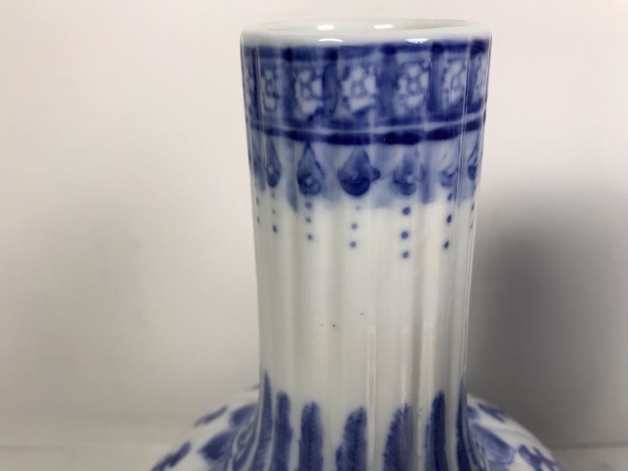 Pair Of Contemporary Chinese Blue And White Vases Dragon Serpent Design [Photo 12]
