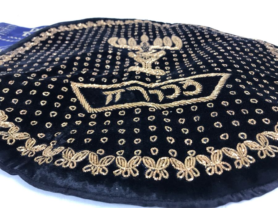 Jewish Menorah, Round Gold Embroidery Cover And Table Runner [Photo 13]