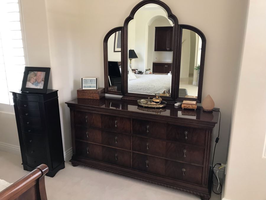 Stunning National Mt. Airy 6-Drawer Chest Of Drawers Dresser With Brass Pulls And 3-Panel Beveled Glass Adjustable Hinged Mirror [Photo 2]