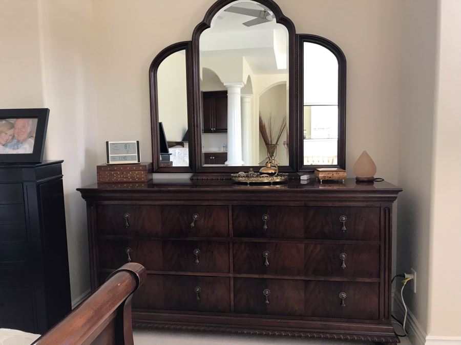 Stunning National Mt. Airy 6-Drawer Chest Of Drawers Dresser With Brass Pulls And 3-Panel Beveled Glass Adjustable Hinged Mirror