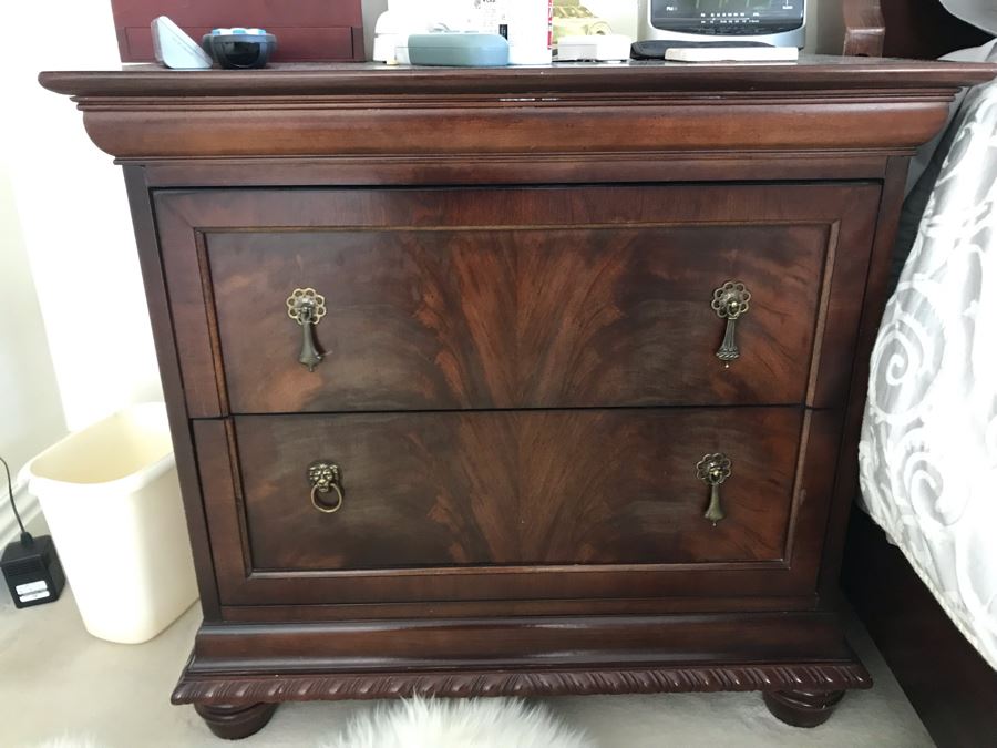 Pair Of National Mt. Airy Wooden Nightstands End Tables (One Of Brass Pulls Has Been Replaced) [Photo 1]