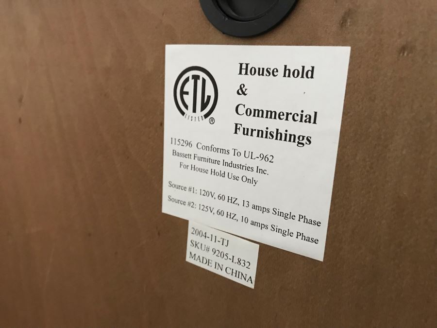 Bassett Furniture John Elway Collection Wooden 3-Piece Wall Unit Bookcase Entertainment Center 101'W X 21.5'D X 65.5'H [Photo 11]