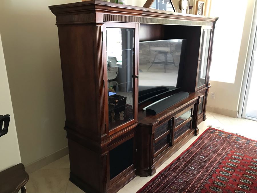 Bassett Furniture John Elway Collection Wooden 3-Piece Wall Unit Bookcase Entertainment Center 101'W X 21.5'D X 65.5'H [Photo 4]