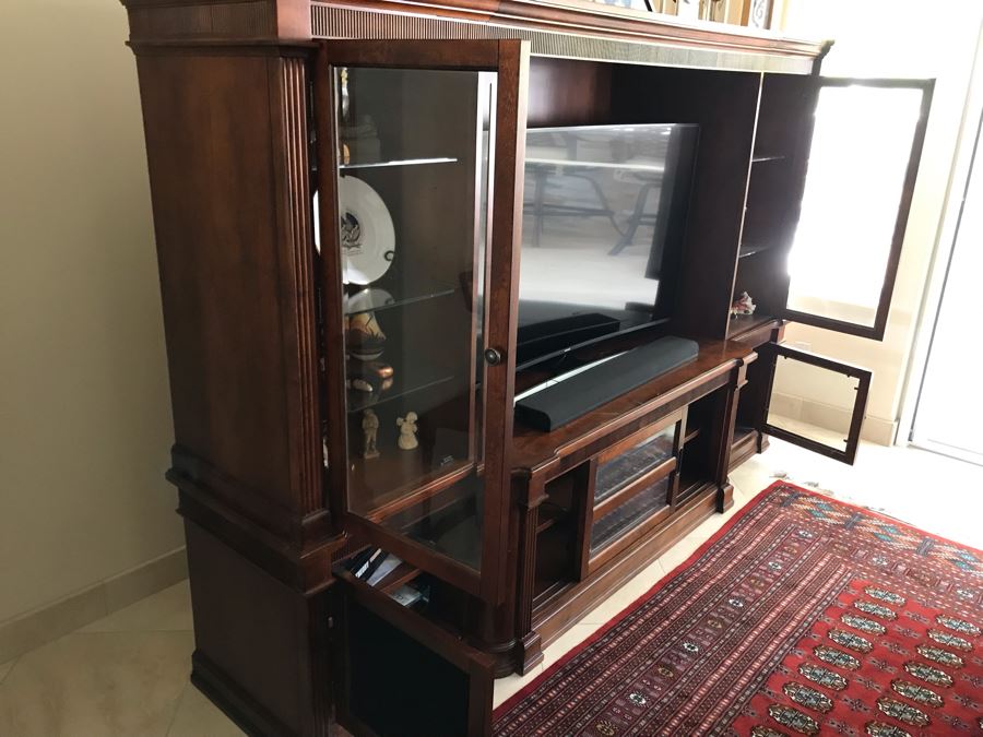 Bassett Furniture John Elway Collection Wooden 3-Piece Wall Unit Bookcase Entertainment Center 101'W X 21.5'D X 65.5'H [Photo 7]