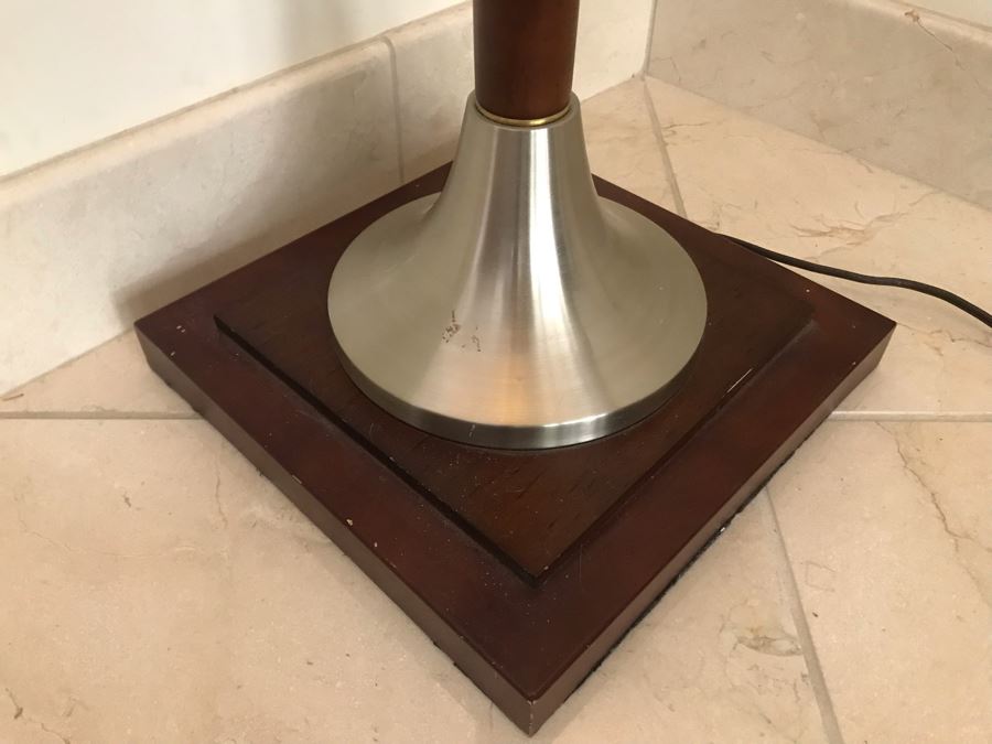 Contemporary Wood And Metal Floor Lamp [Photo 5]