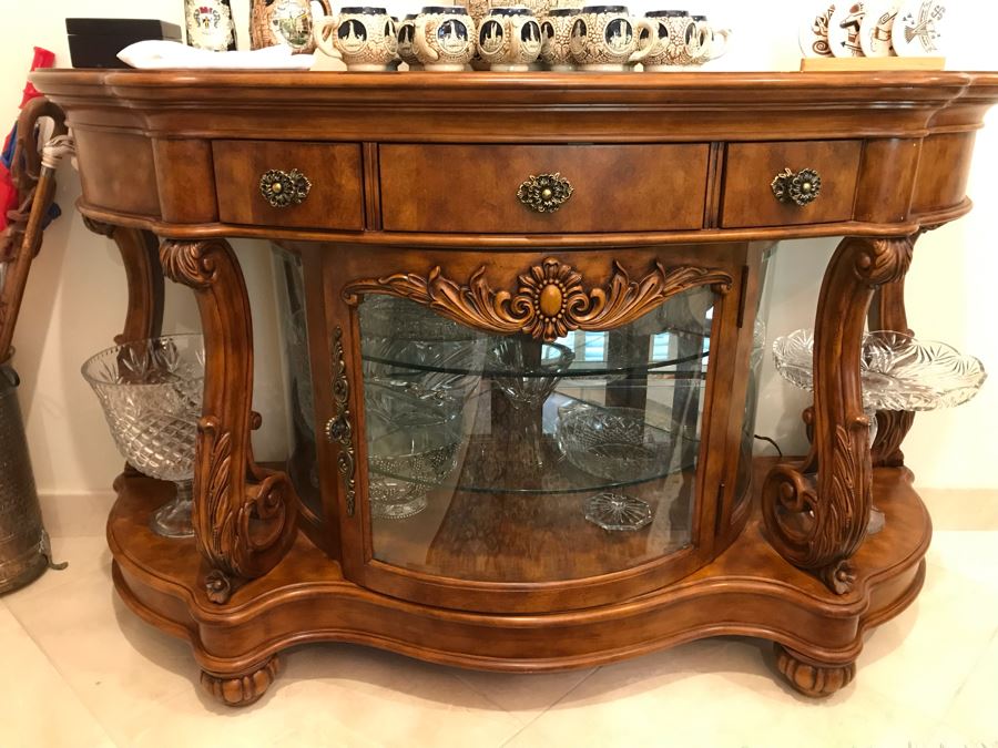 Pulaski Furniture Ornate Sideboard Cabinet Table With Drawers And Lighted Display Cabinet 62'W X 22'D X 38.5'H [Photo 1]