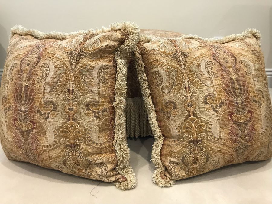 Upholstered Round 31'R Stool With Wooden Feet Large Matching Throw Pillows [Photo 3]