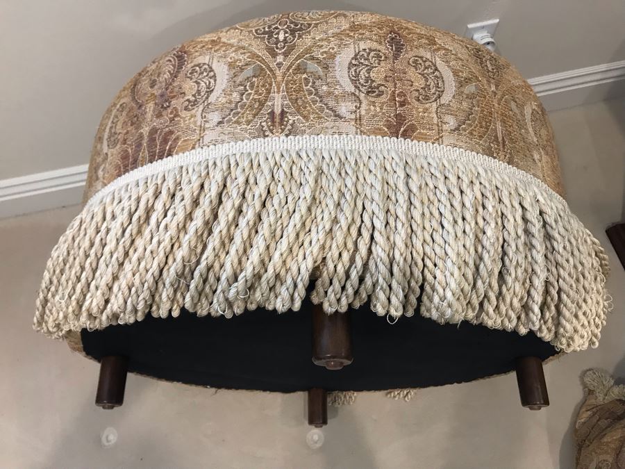 Upholstered Round 31'R Stool With Wooden Feet Large Matching Throw Pillows [Photo 7]