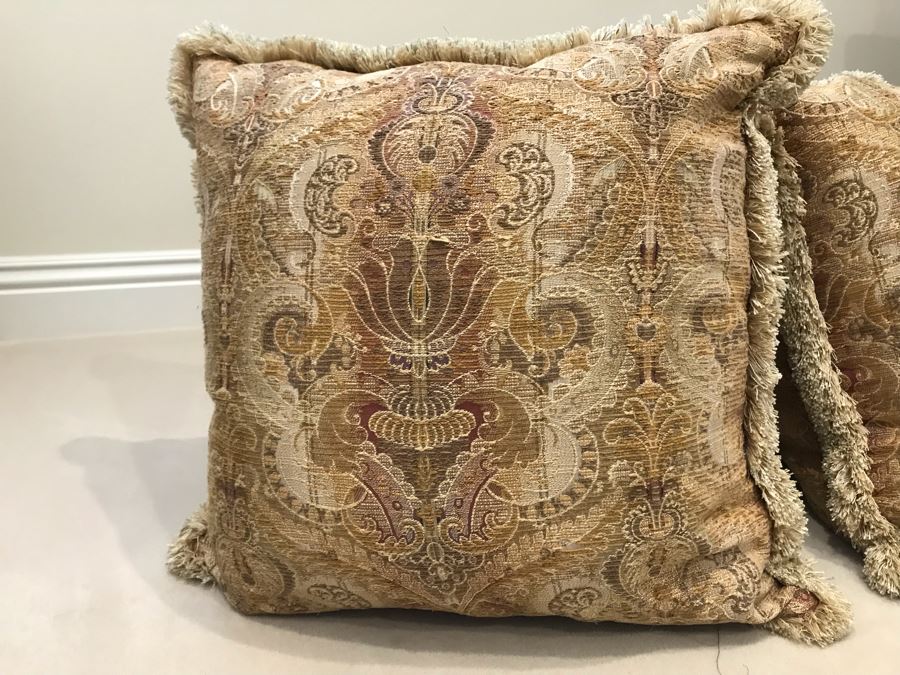 Upholstered Round 31'R Stool With Wooden Feet Large Matching Throw Pillows [Photo 9]