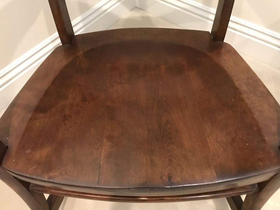 Vintage Wooden Rocking Chair [Photo 7]