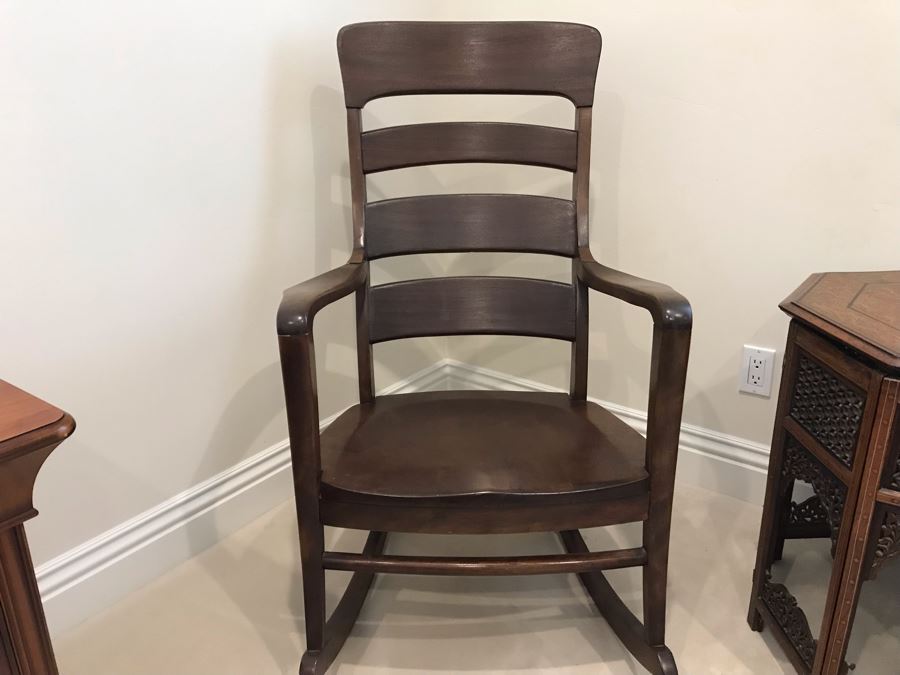 Vintage Wooden Rocking Chair [Photo 2]